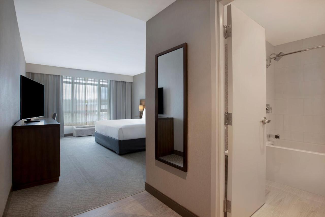 Great Blue Heron Hotel 佩里港 外观 照片